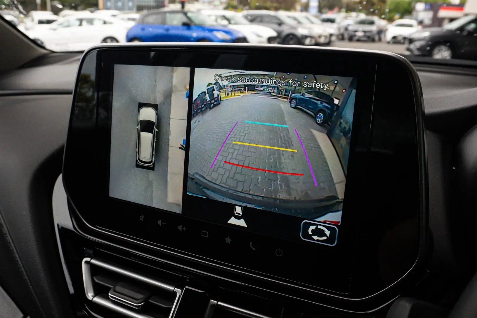 2023 Suzuki S-Cross Gallery Image 23