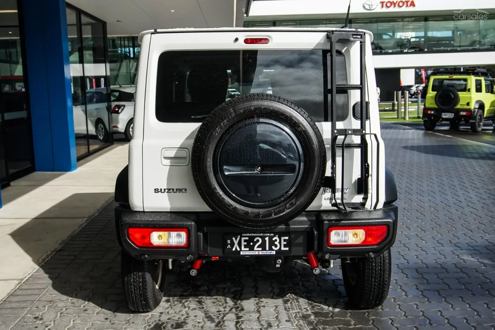 2023 Suzuki Jimny Image 4