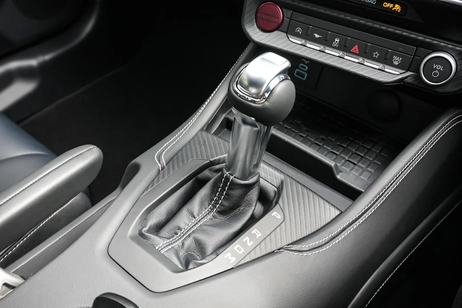 2024 Ford Mustang Gallery Image 17