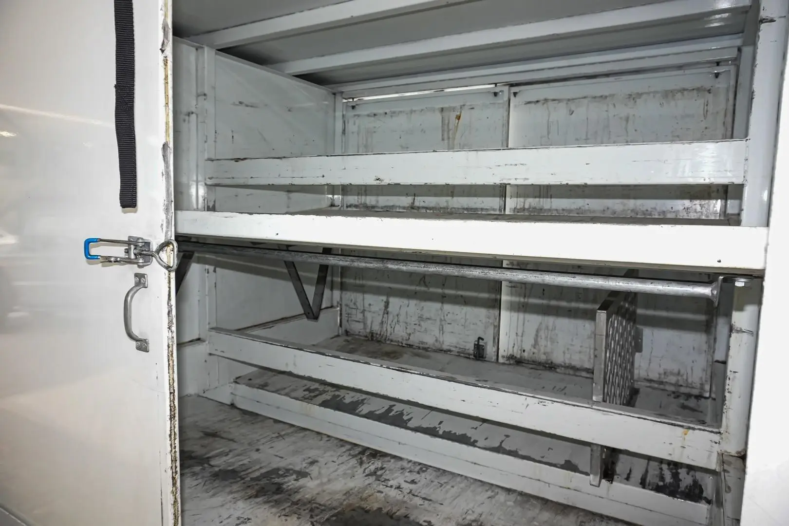 2018 Isuzu D-MAX Gallery Image 11