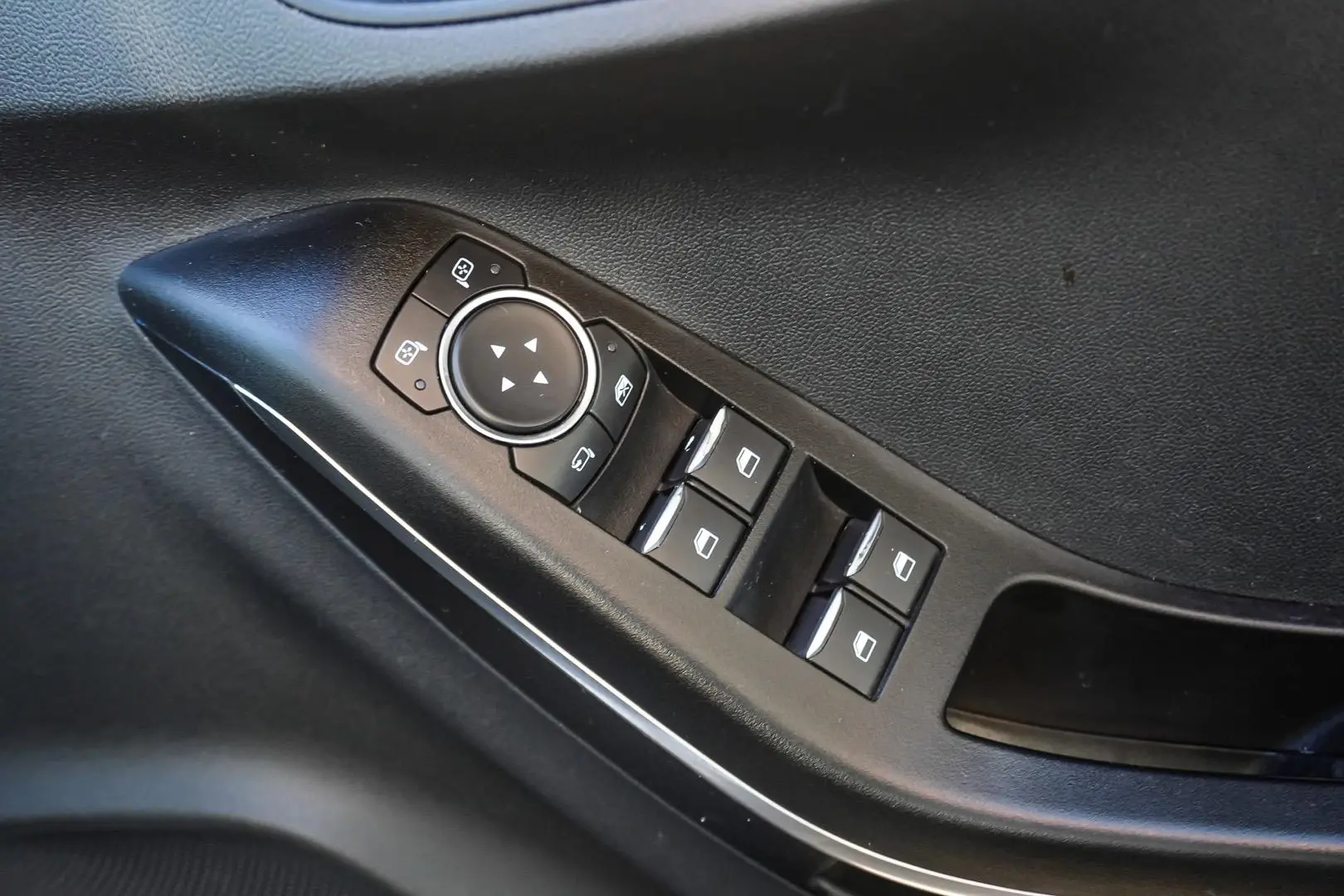 2020 Ford Puma Gallery Image 16