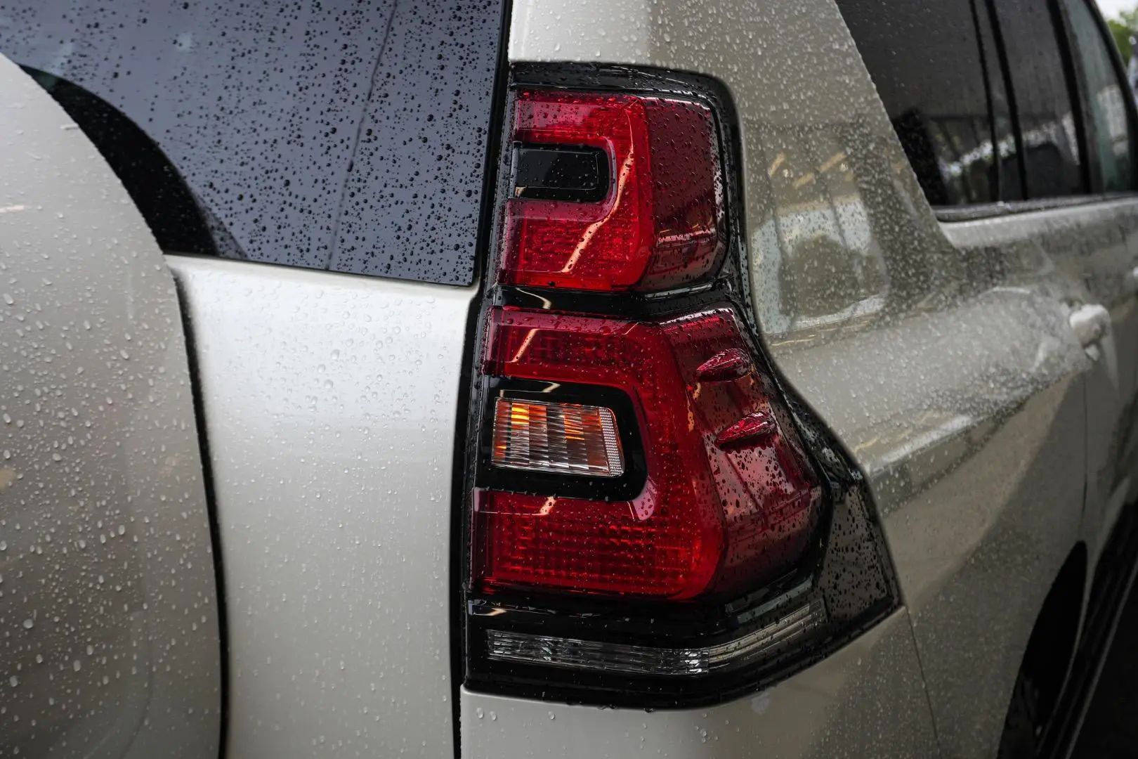 2019 Toyota Landcruiser Prado Gallery Image 9