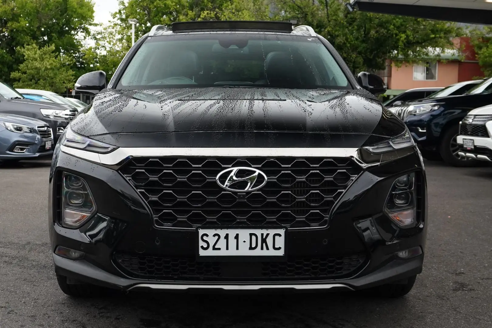 2018 Hyundai Santa Fe Gallery Image 4