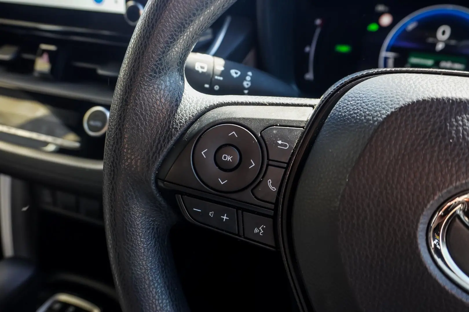 2025 Toyota Corolla Cross Gallery Image 19