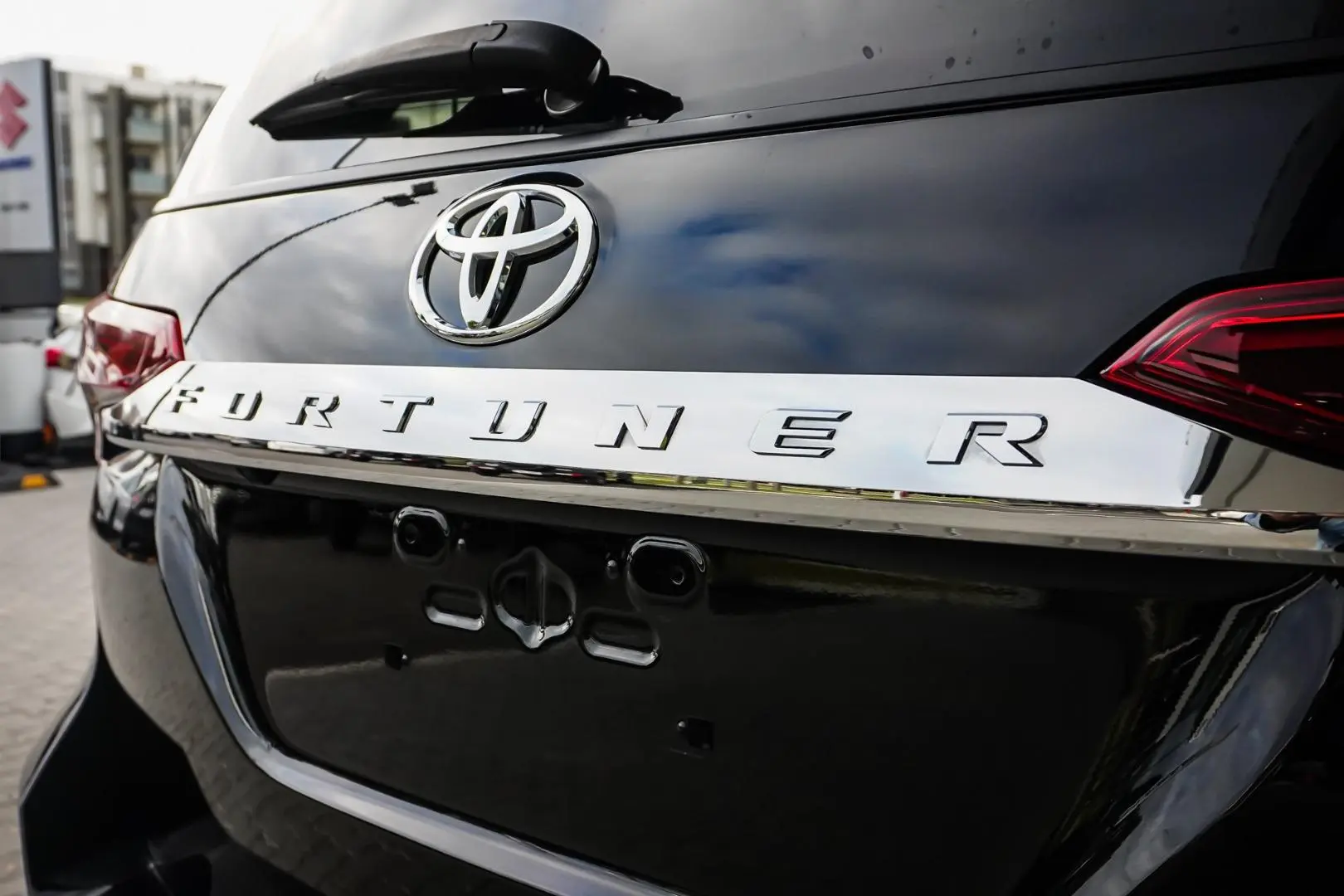 2021 Toyota Fortuner Gallery Image 15