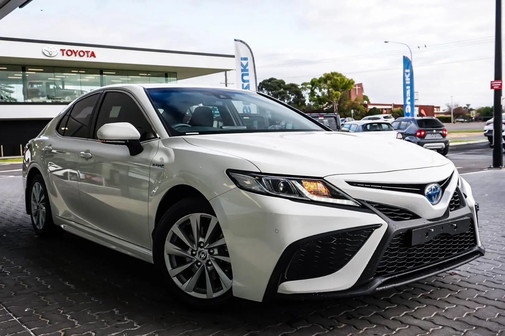 2021 Toyota Camry Gallery Image 1
