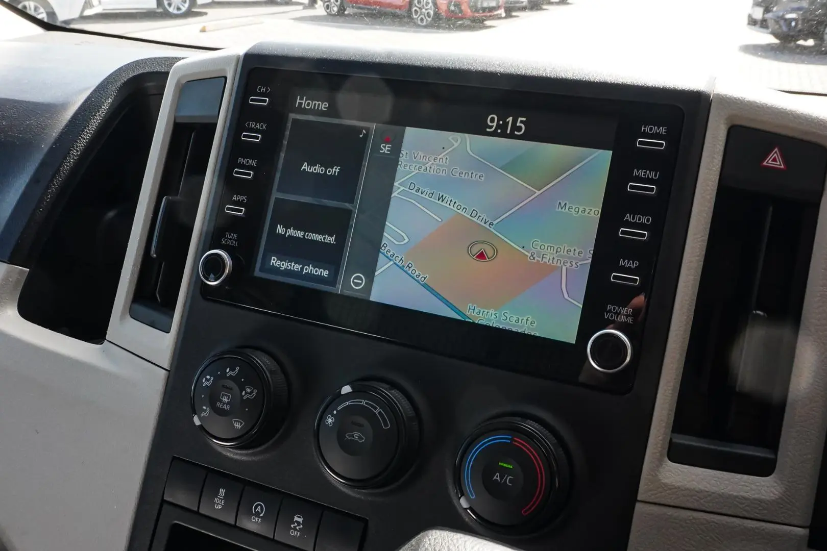 2020 Toyota Hiace Gallery Image 19