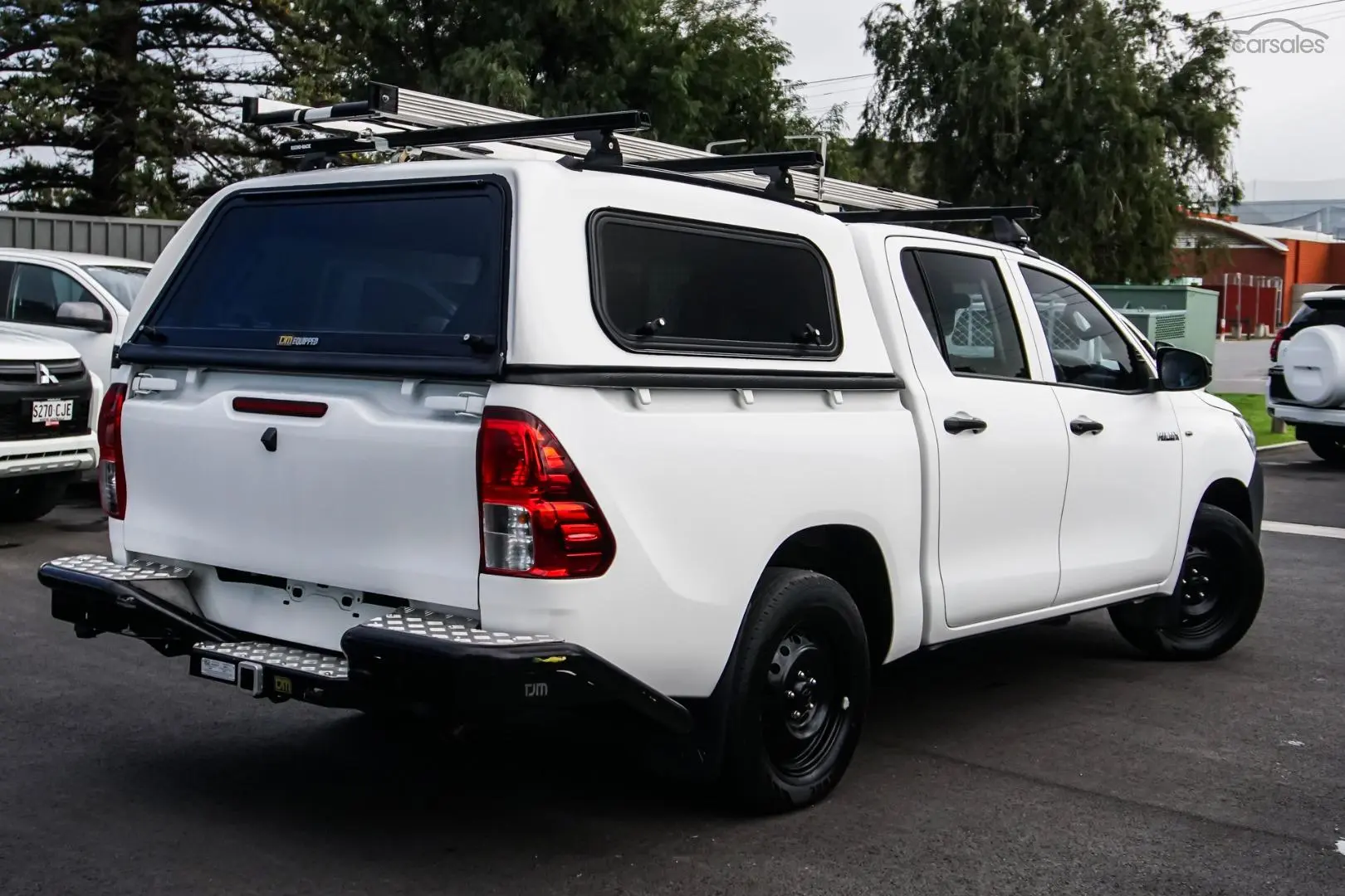 2020 Toyota Hilux Image 2