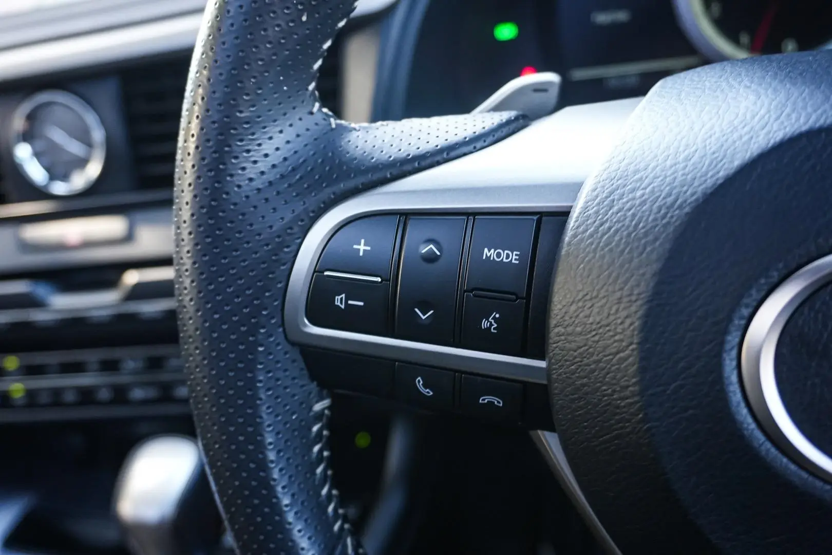 2021 Lexus RX Gallery Image 19