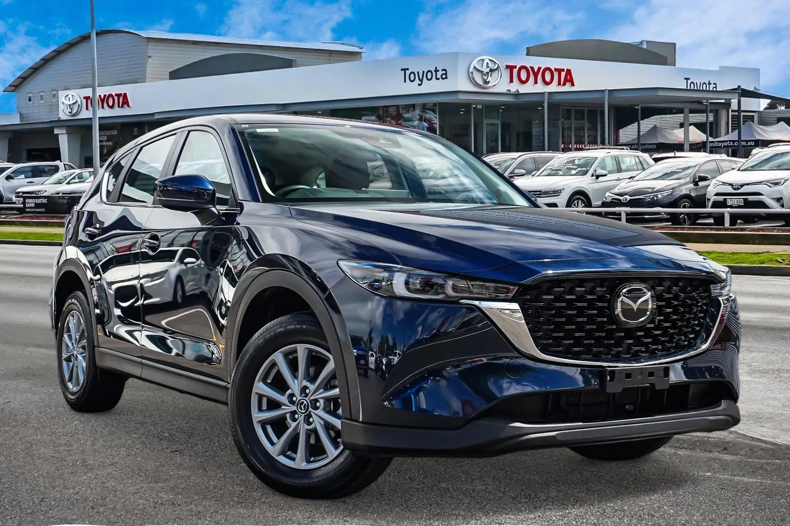 2024 Mazda CX-5 Gallery Image 1