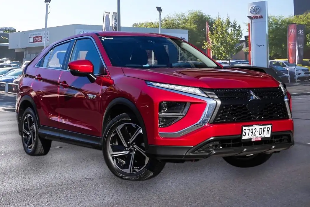 2022 Mitsubishi Eclipse Cross Gallery Image 1