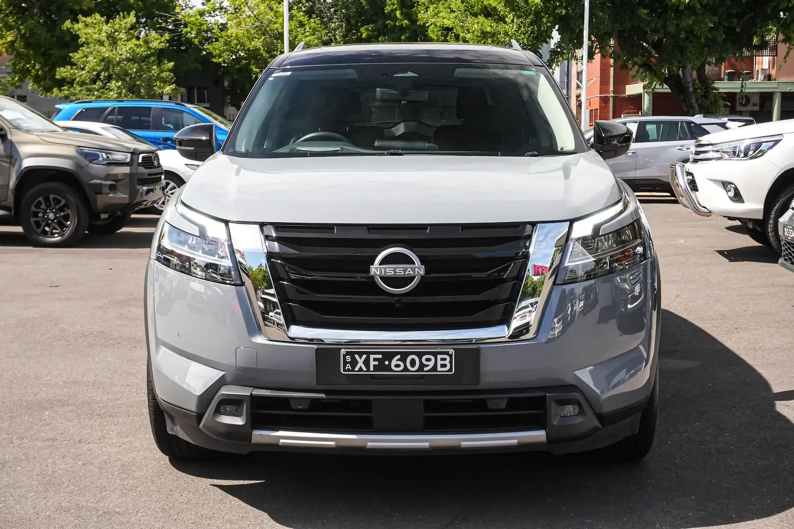 2023 Nissan Pathfinder Gallery Image 5