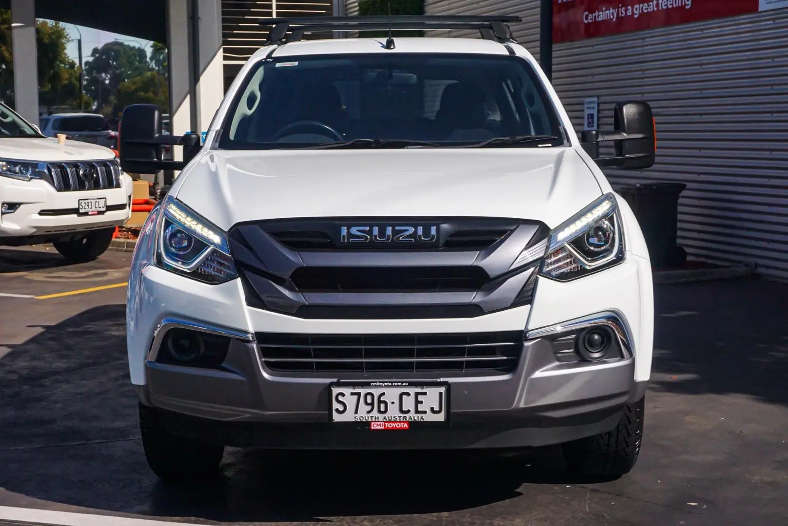 2019 Isuzu Mu-X Gallery Image 4