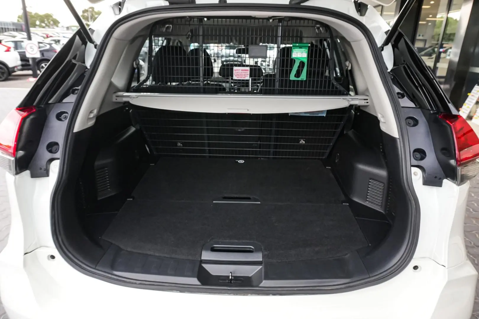 2021 Nissan X-TRAIL Gallery Image 11