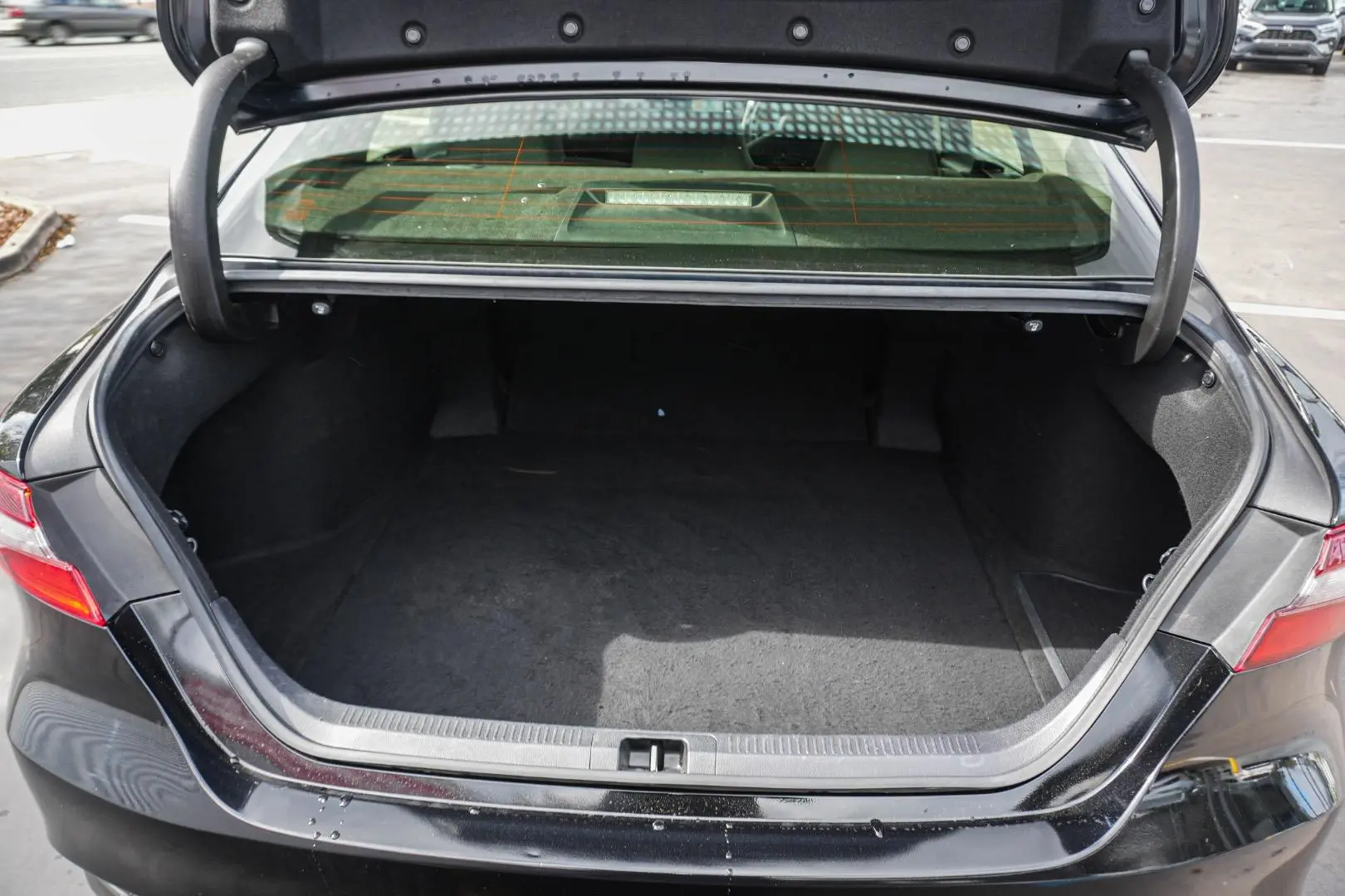 2022 Toyota Camry Gallery Image 12
