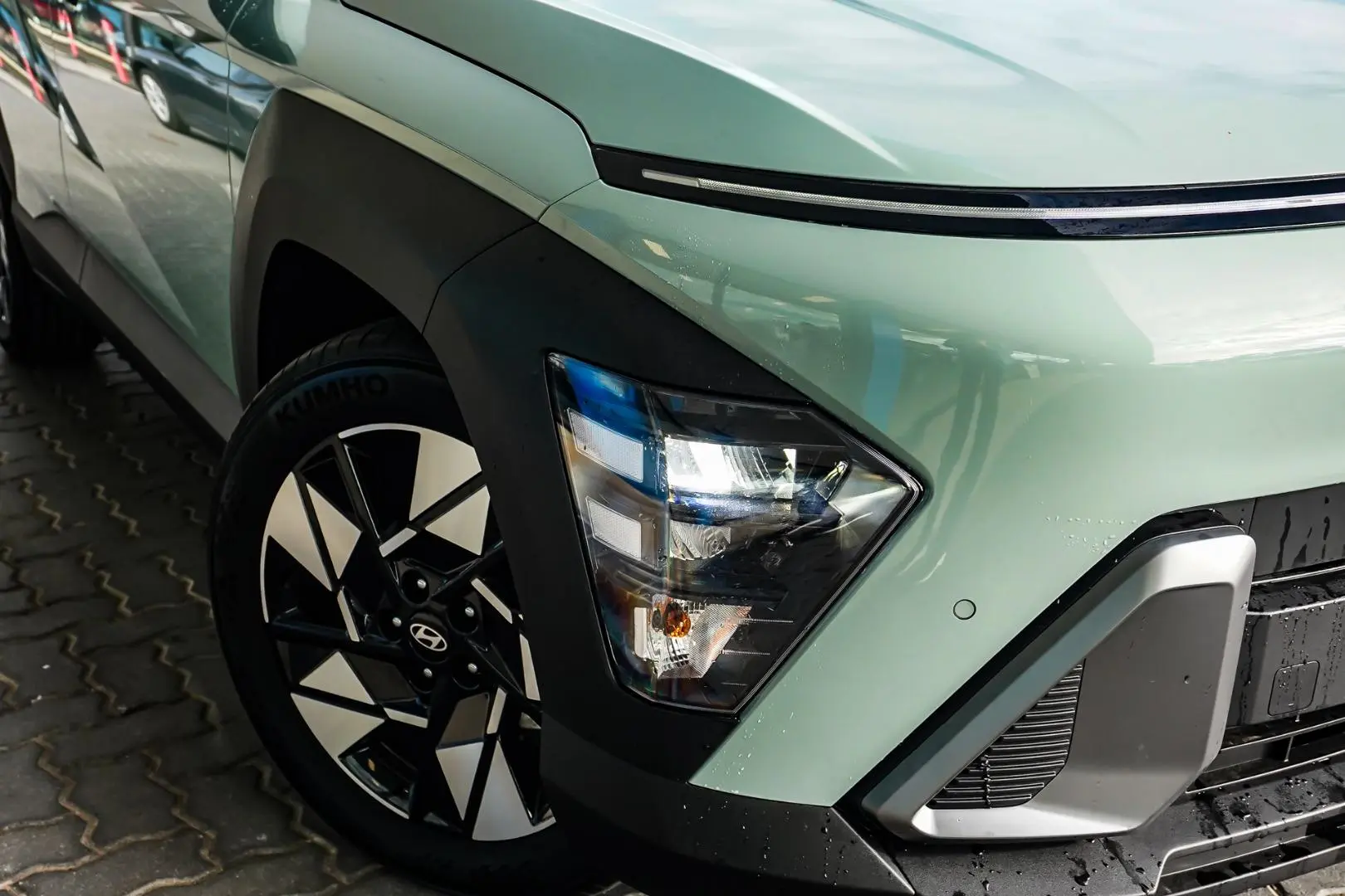 2024 Hyundai Kona Gallery Image 11