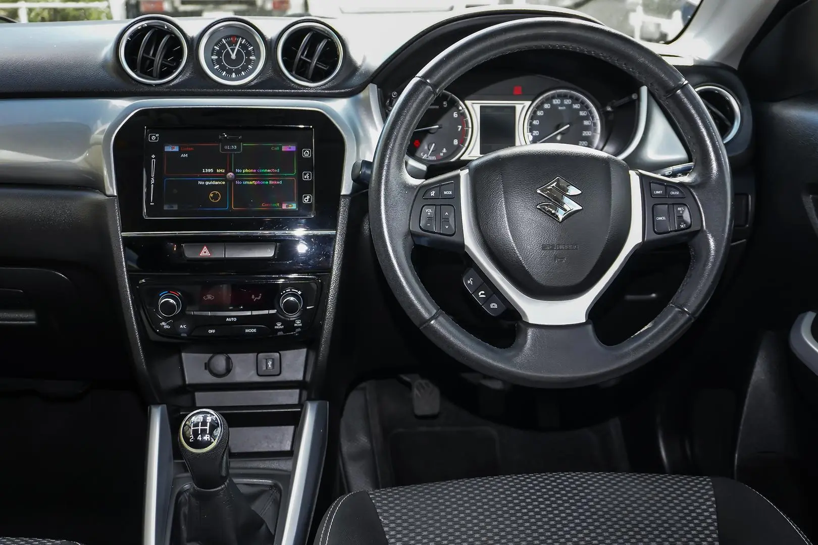 2015 Suzuki Vitara Gallery Image 8