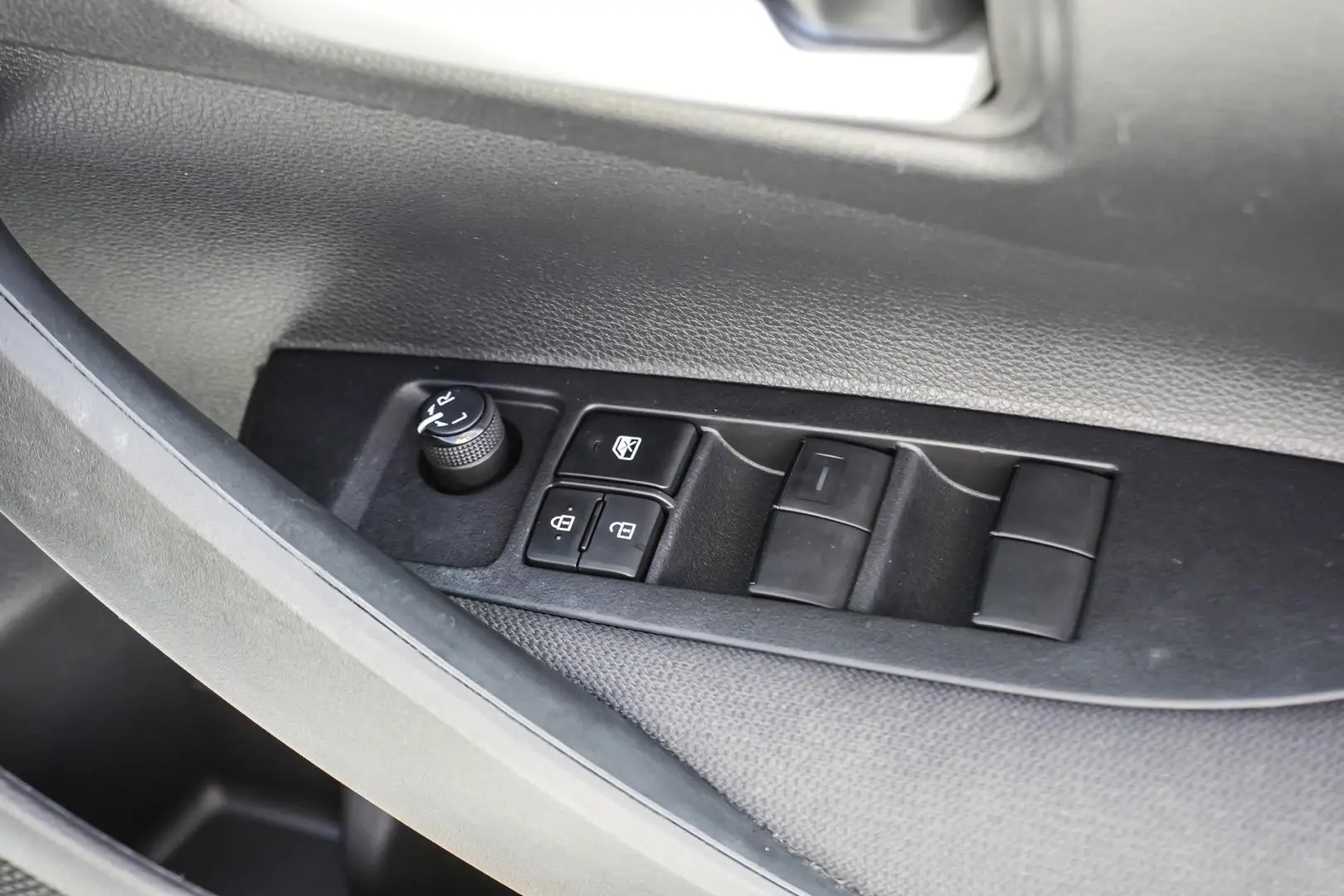 2021 Toyota Corolla Gallery Image 20