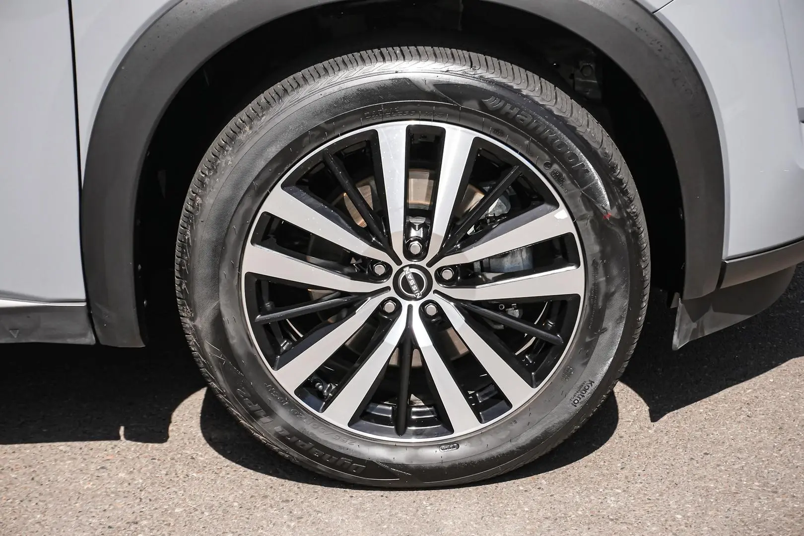 2023 Nissan Pathfinder Gallery Image 9