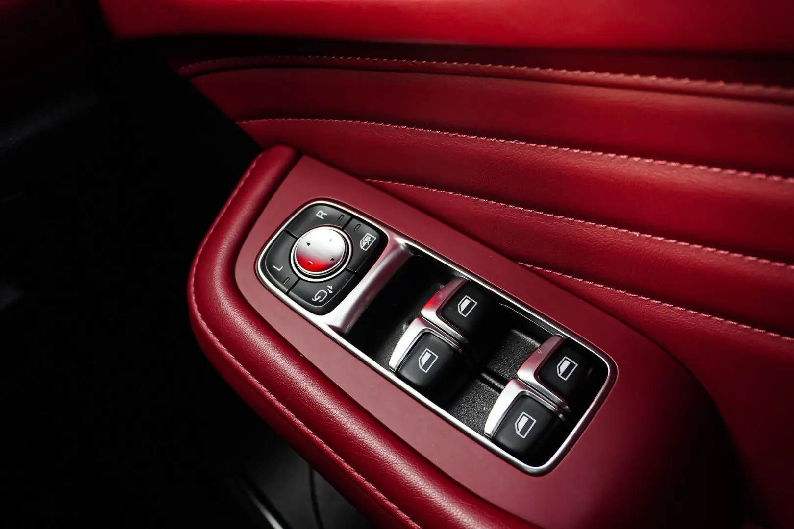 2021 MG HS Gallery Image 22