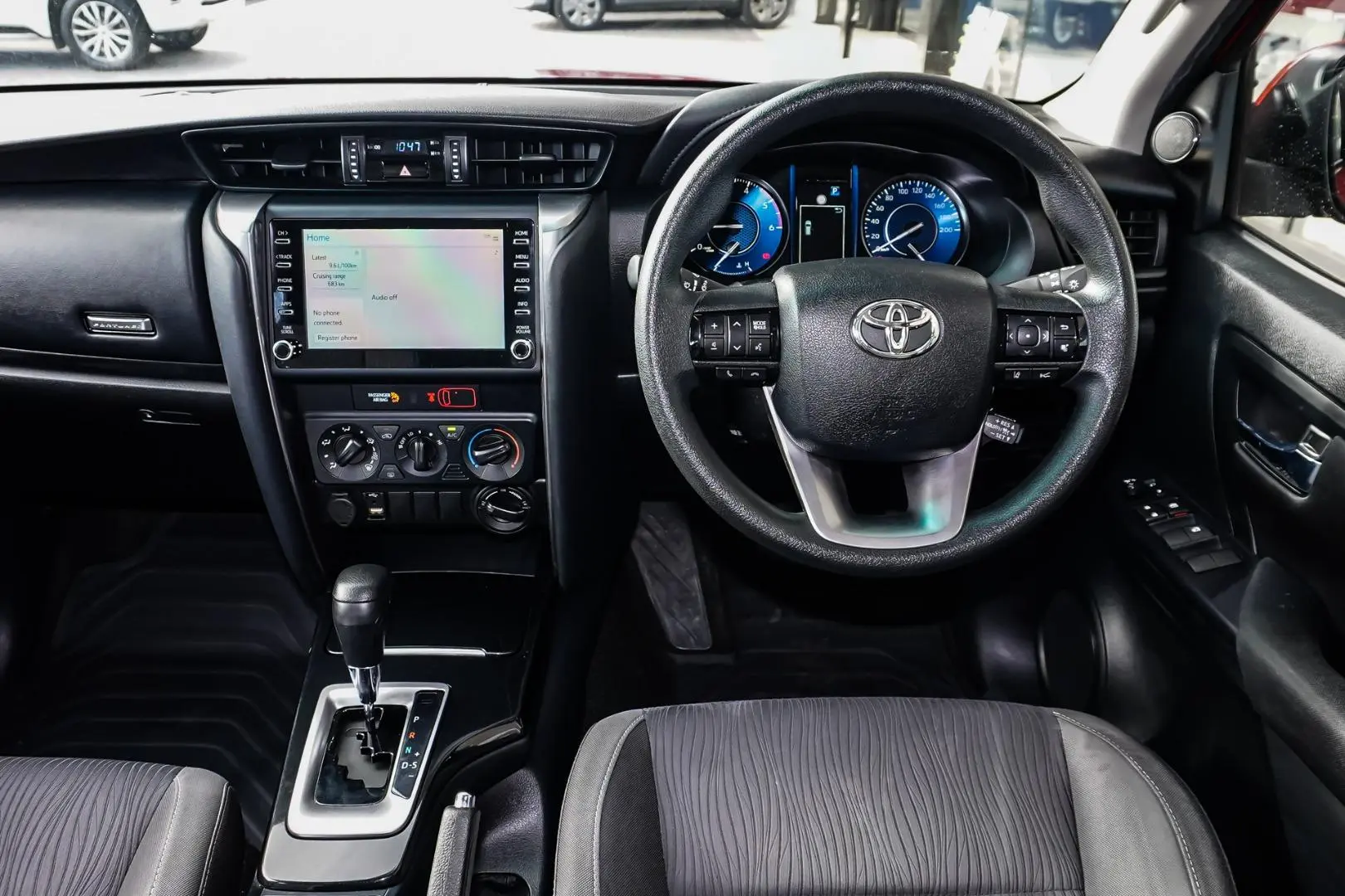2022 Toyota Fortuner Gallery Image 9