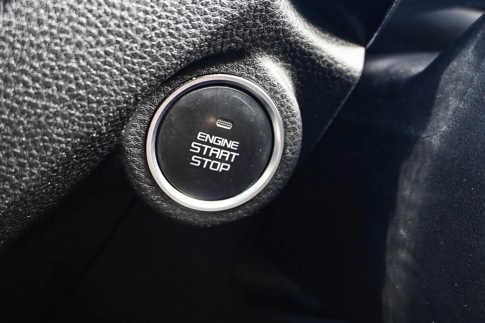 2021 Isuzu D-MAX Gallery Image 25