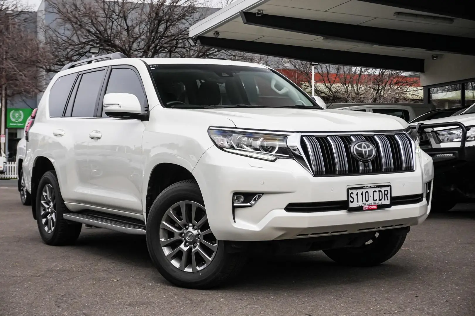2019 Toyota Landcruiser Prado Gallery Image 2