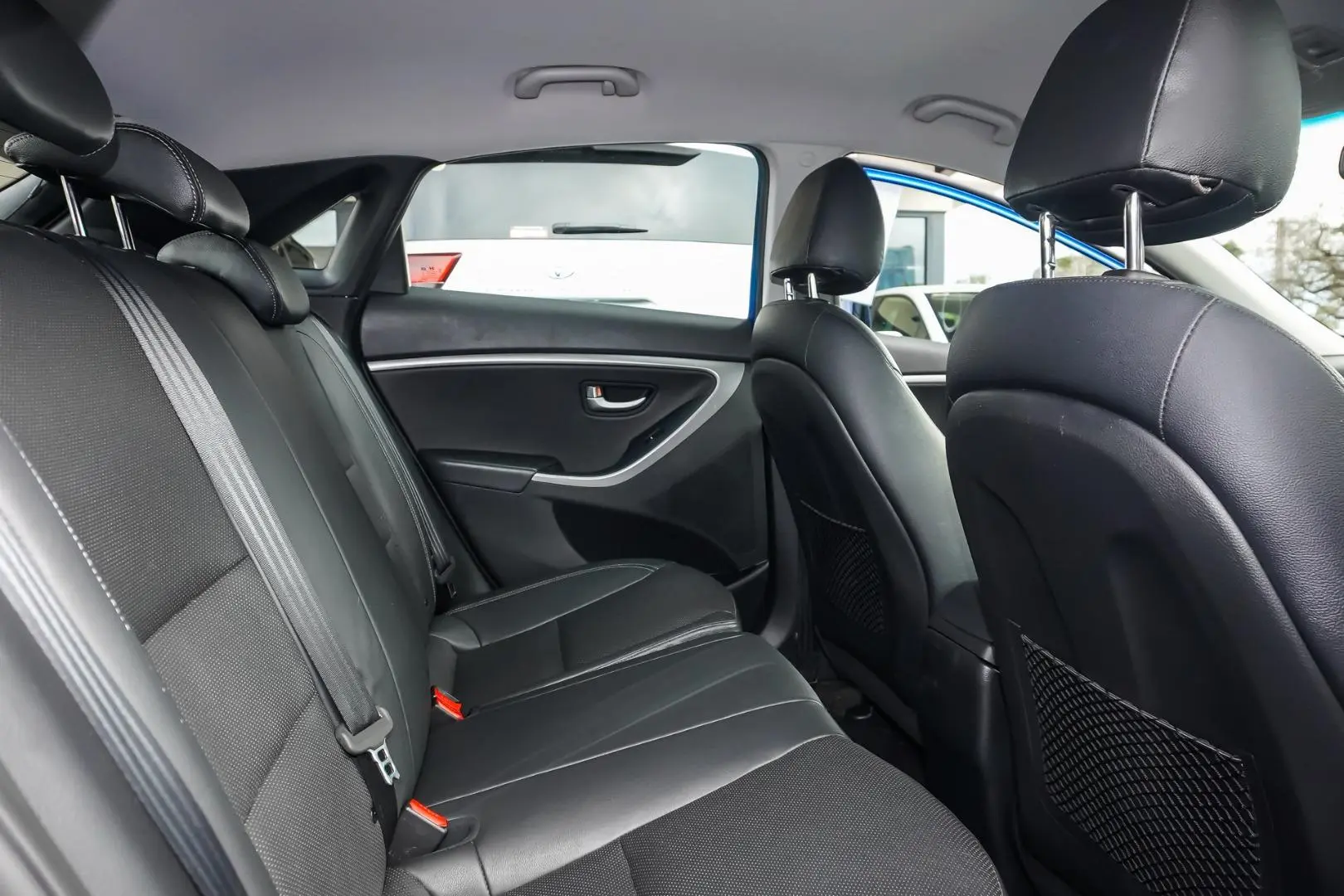 2016 Hyundai i30 Gallery Image 8