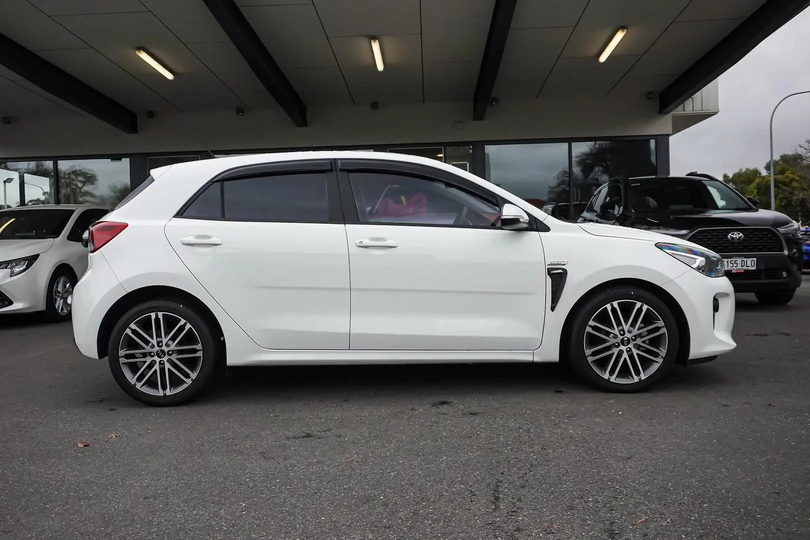 2020 Kia Rio Gallery Image 4