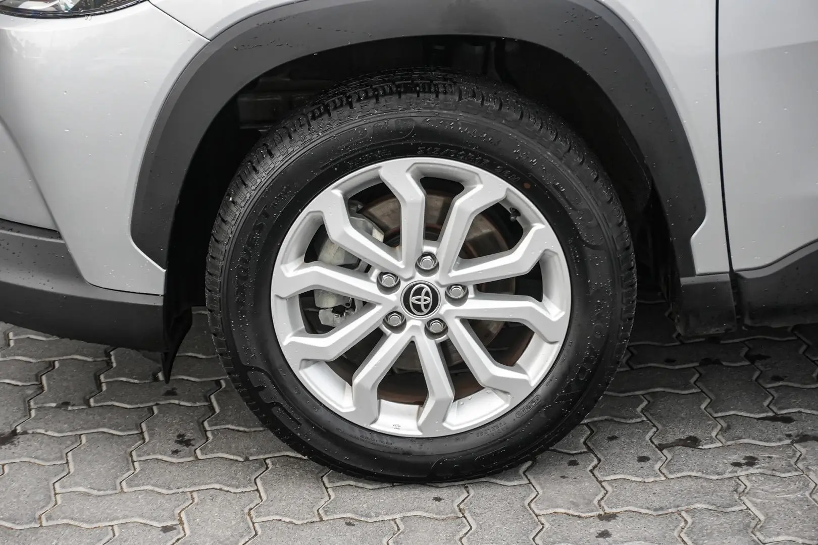 2022 Toyota Corolla Cross Gallery Image 13