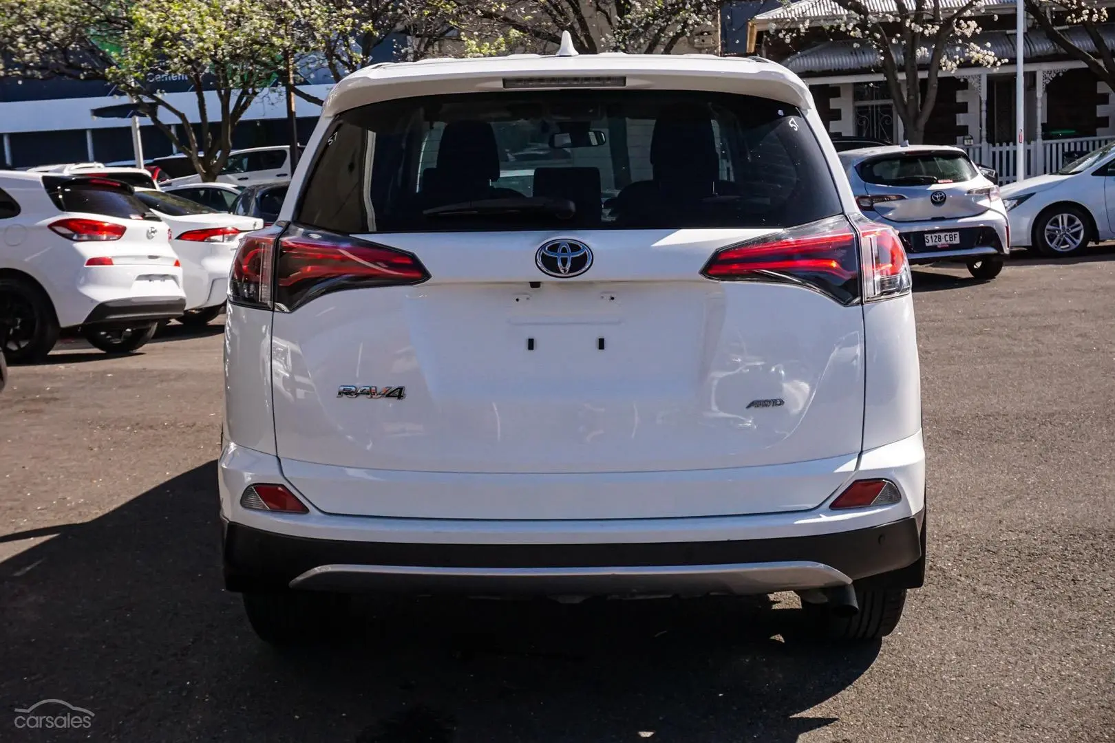 2018 Toyota RAV4 Image 5