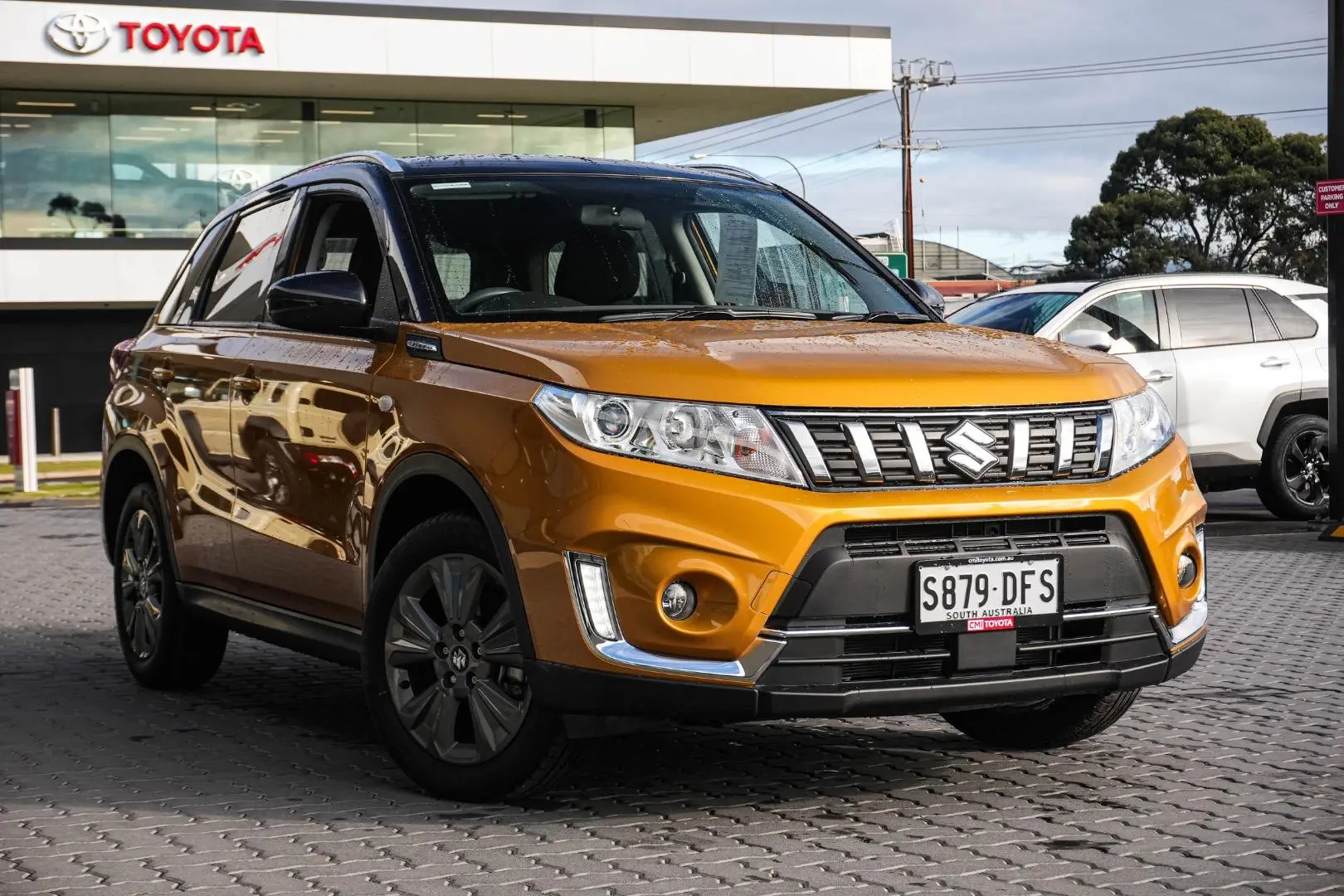 2024 Suzuki Vitara Gallery Image 2