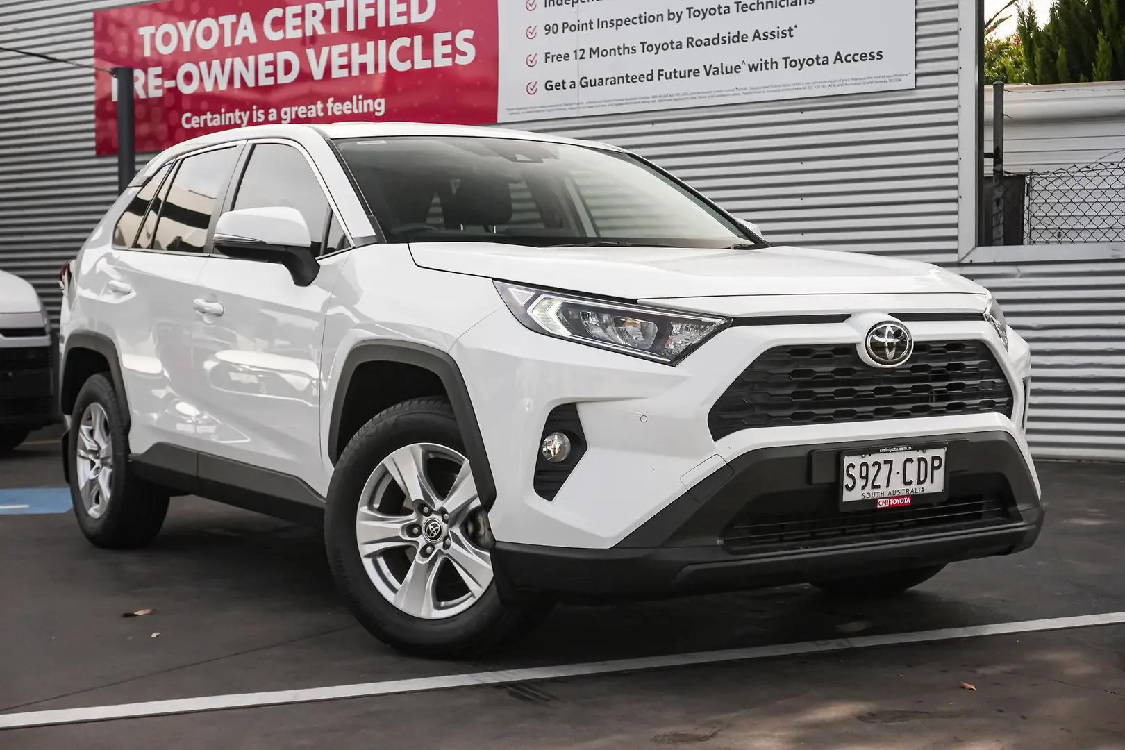 2020 Toyota RAV4 Gallery Image 2