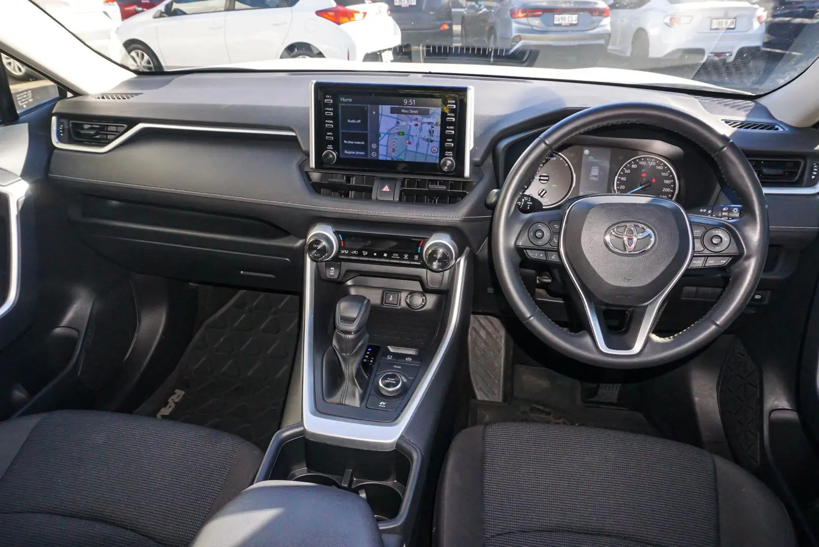 2022 Toyota RAV4 Gallery Image 8