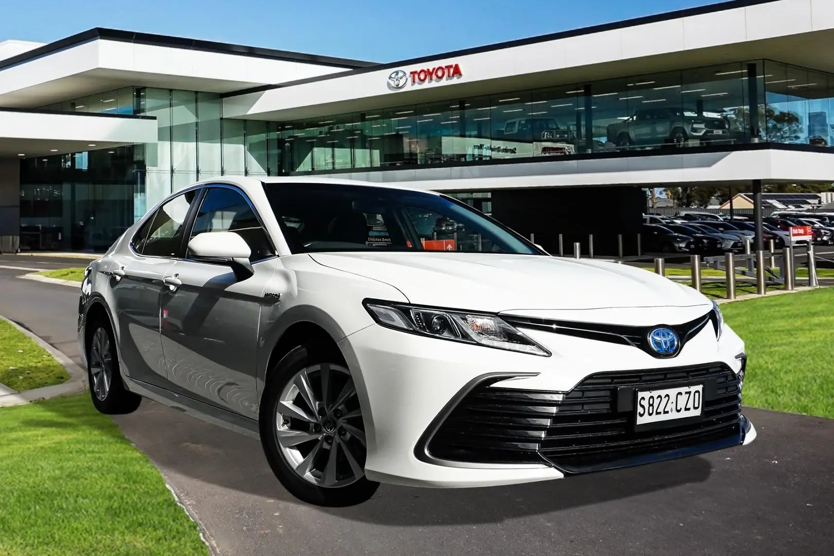 2024 Toyota Camry Gallery Image 1