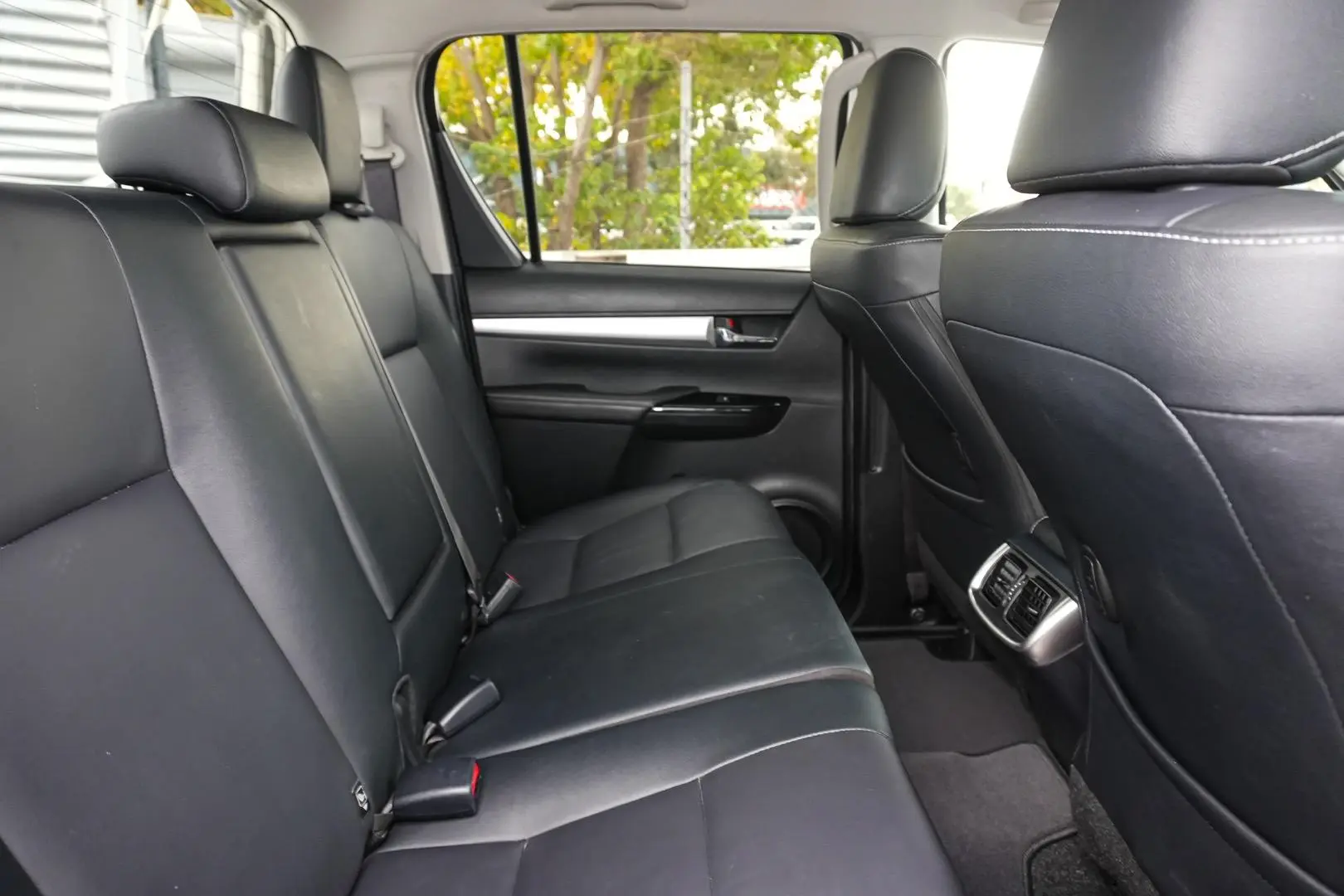 2020 Toyota Hilux Gallery Image 9