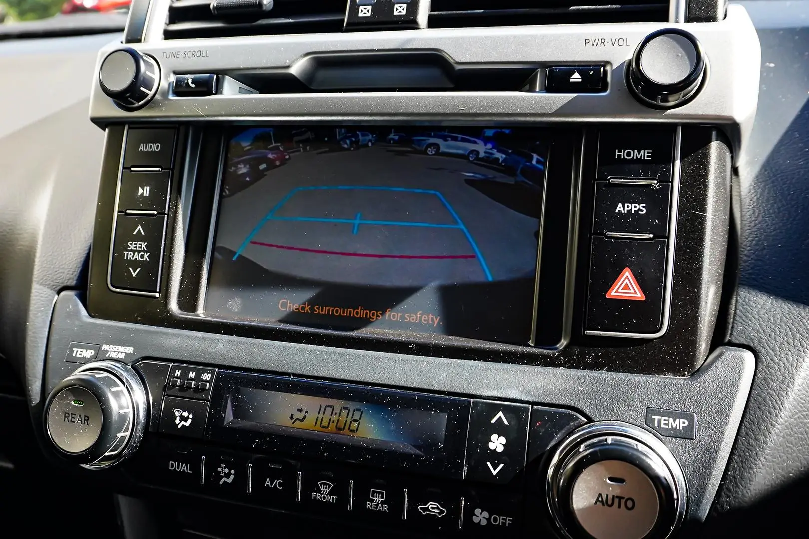 2015 Toyota Landcruiser Prado Gallery Image 21