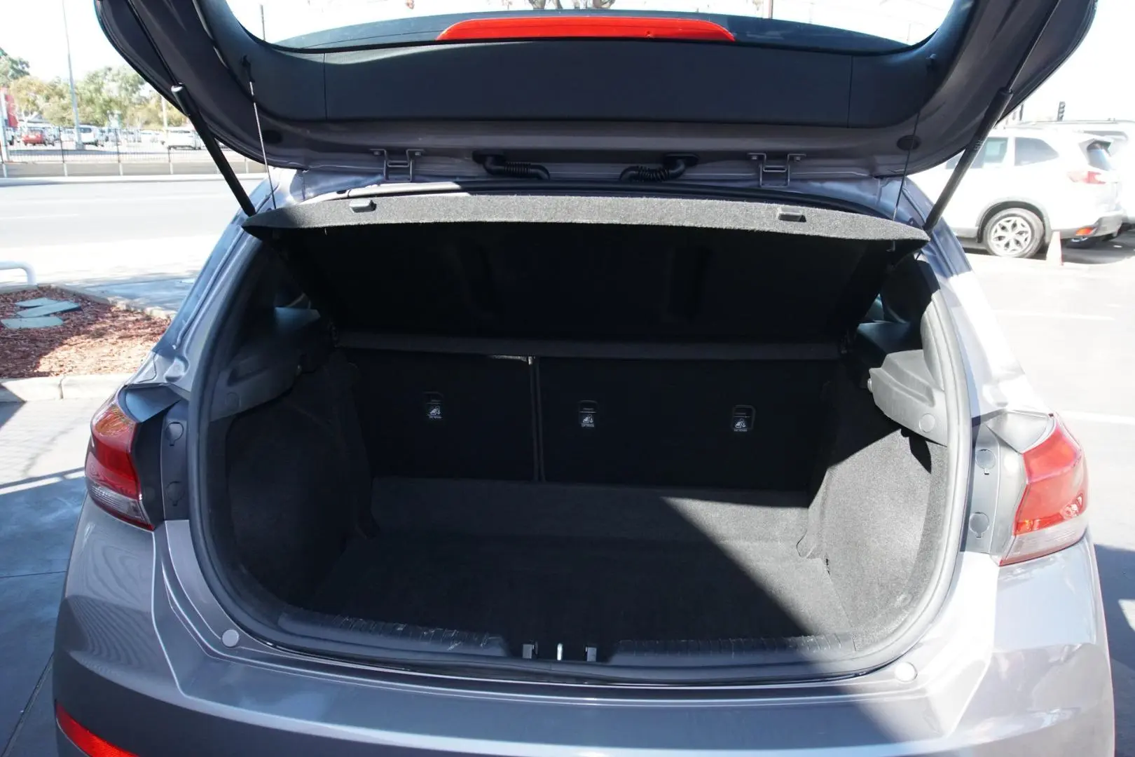 2022 Hyundai i30 Gallery Image 9