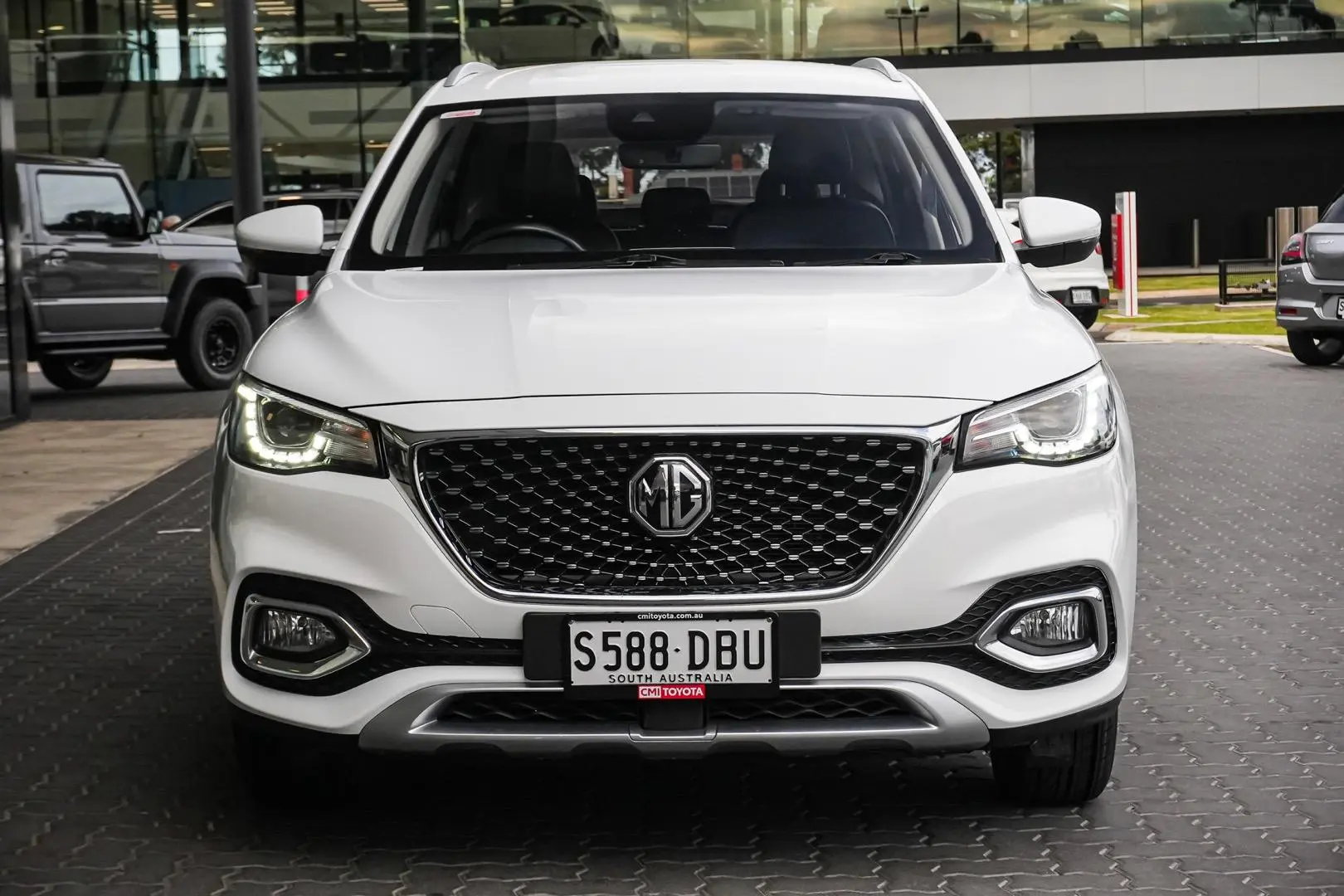 2022 MG HS Gallery Image 5