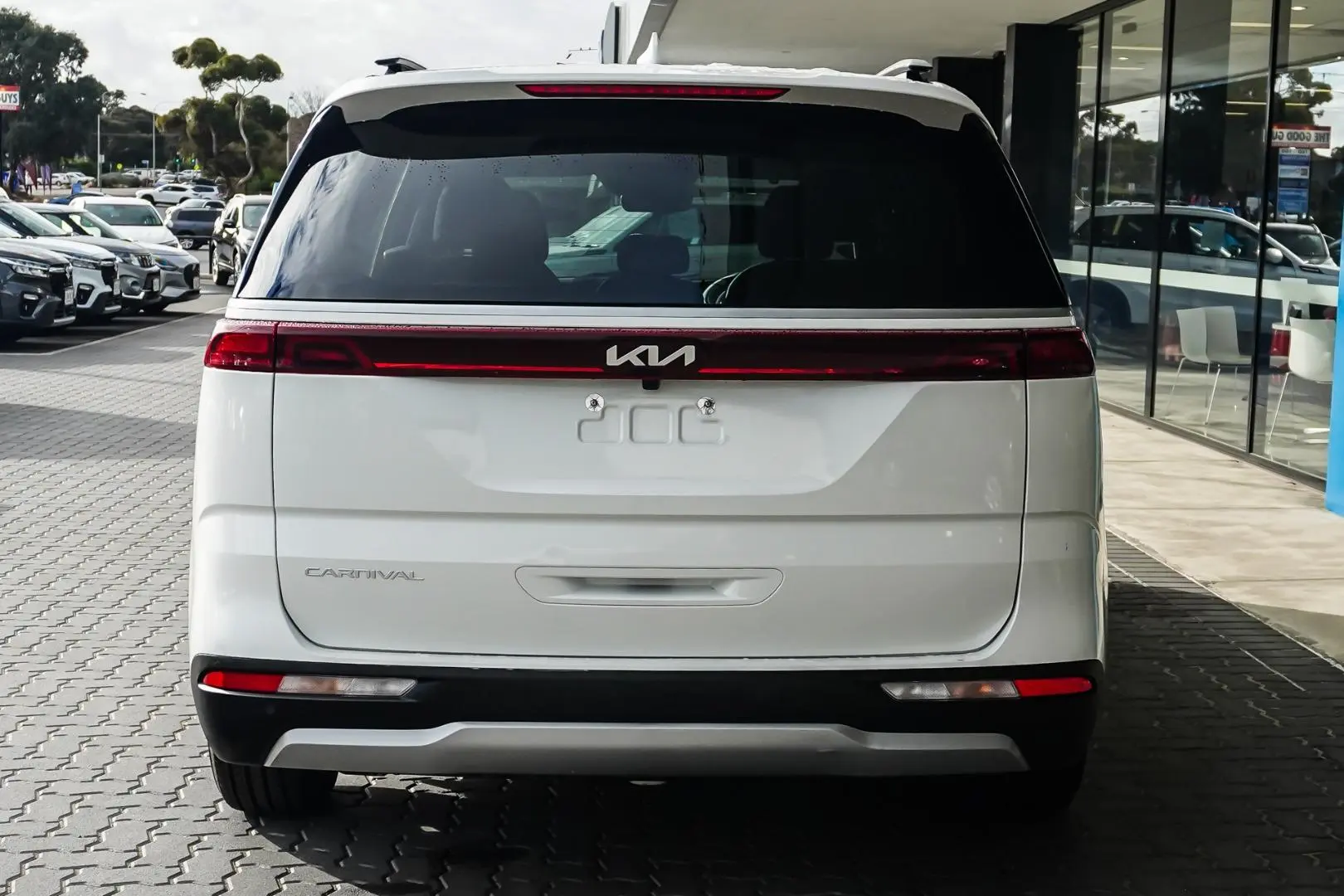 2022 Kia Carnival Gallery Image 5