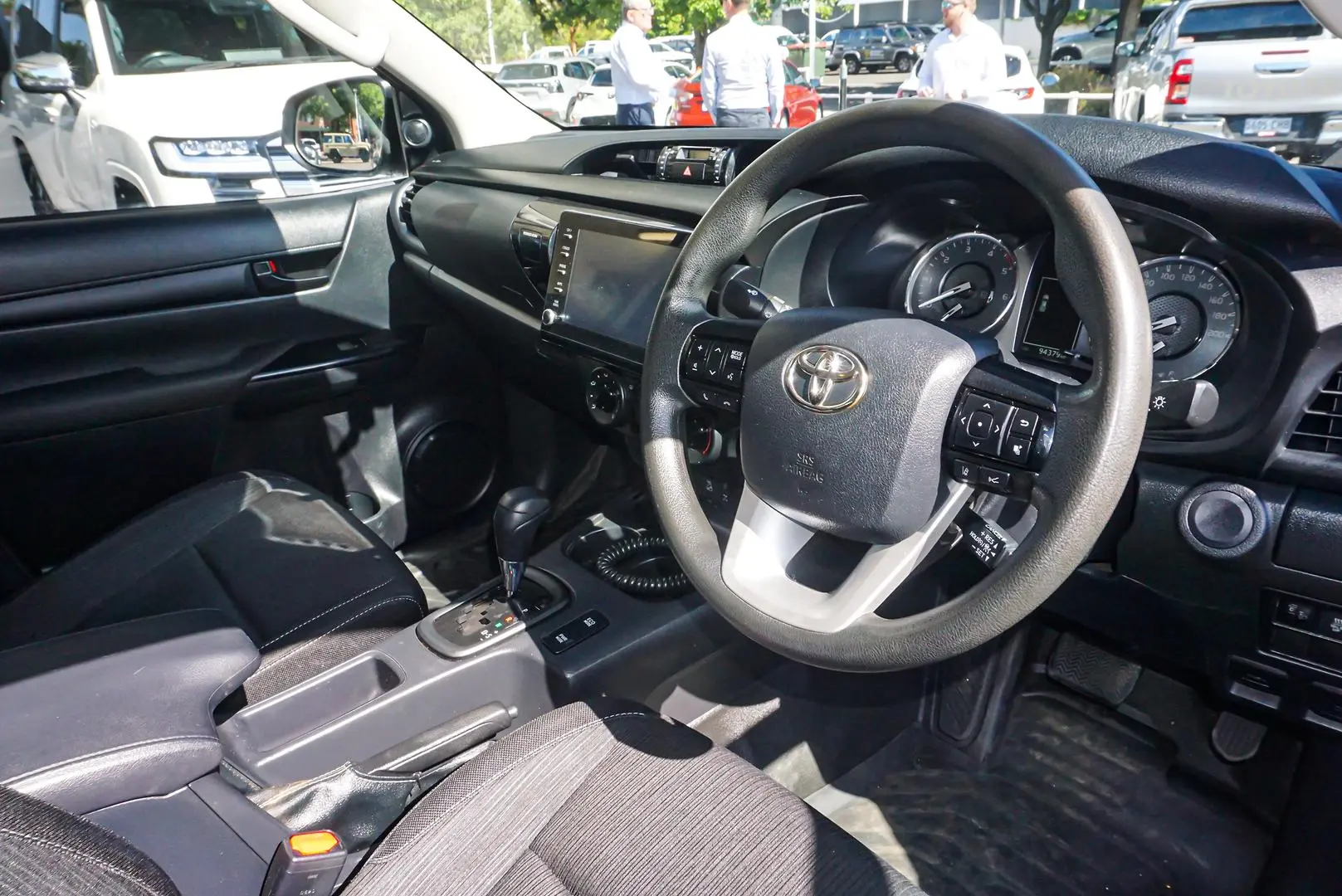 2021 Toyota Hilux Gallery Image 6