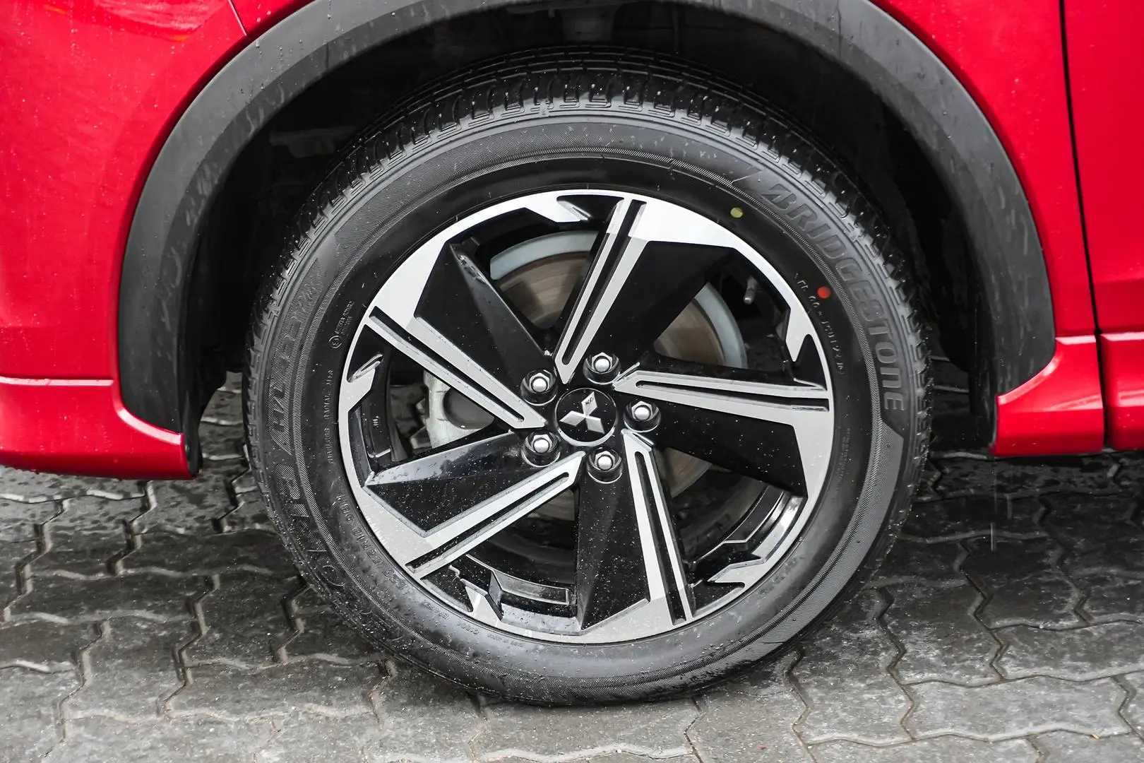 2021 Mitsubishi Eclipse Cross Gallery Image 10