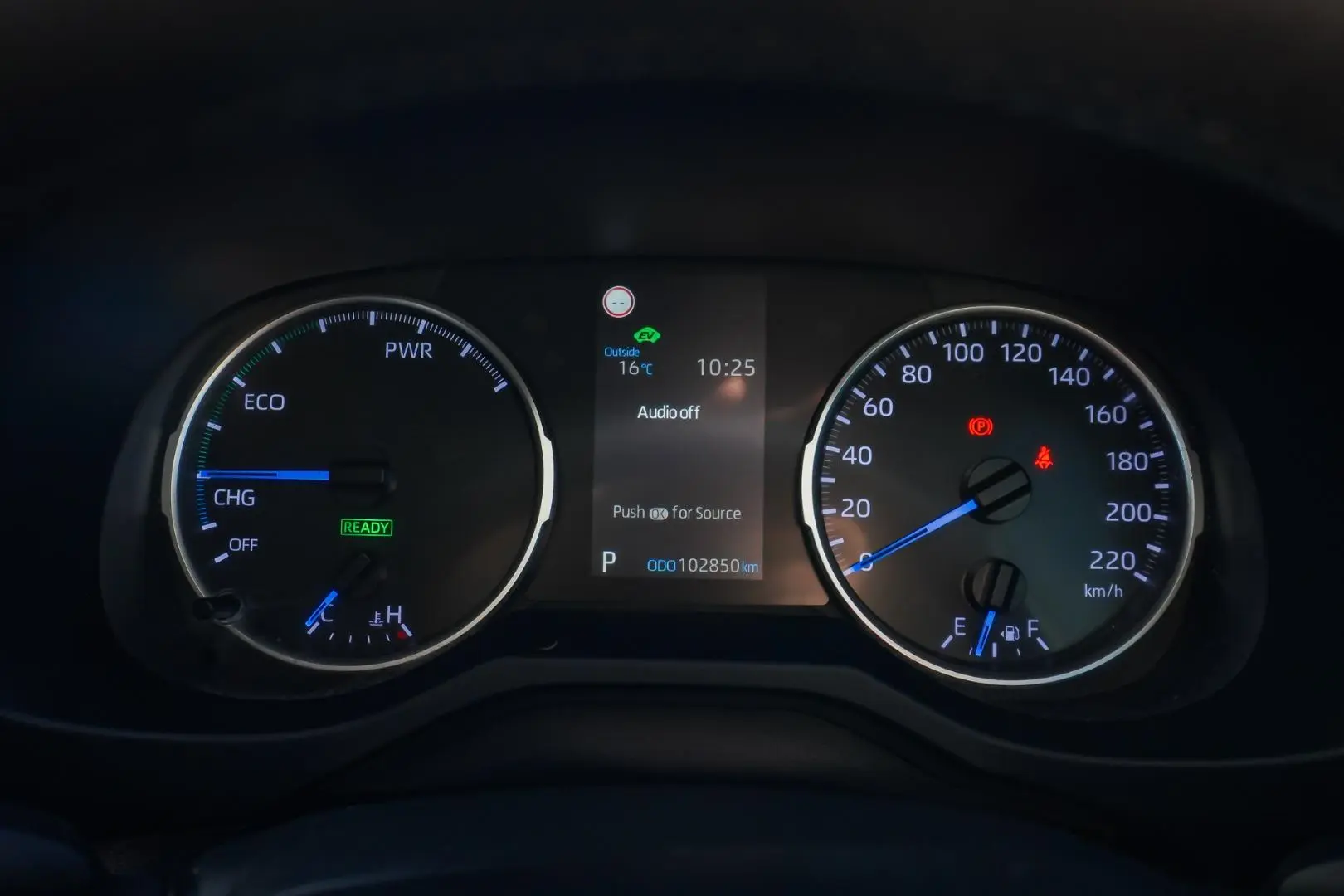 2020 Toyota RAV4 Gallery Image 17