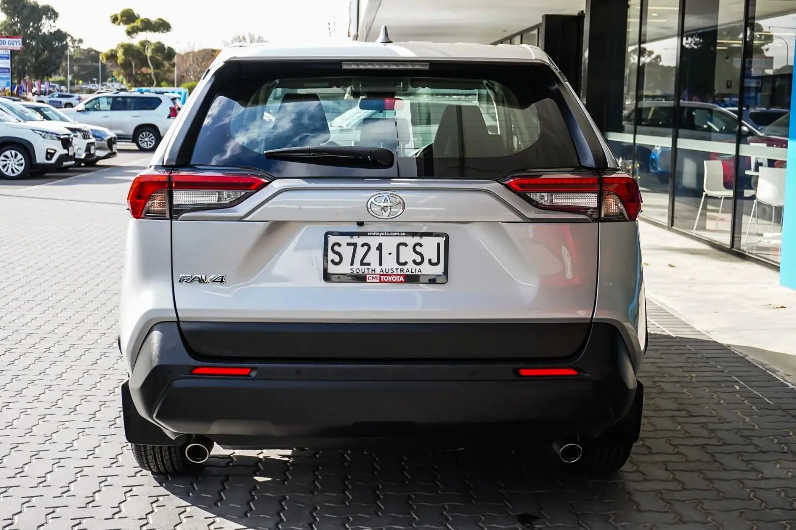2022 Toyota RAV4 Gallery Image 5
