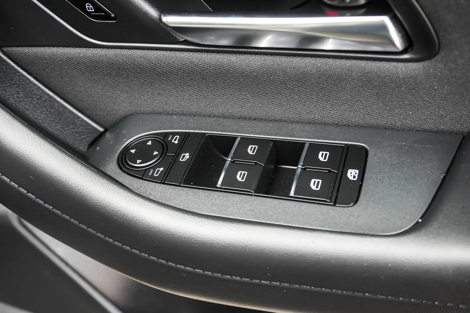 2025 Mazda CX-60 Gallery Image 18