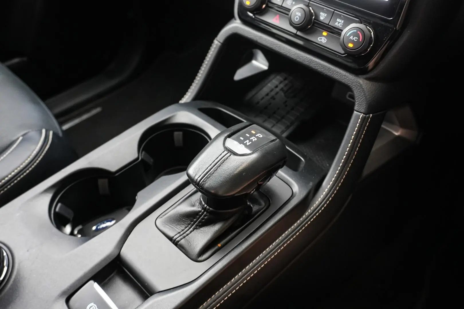 2024 Ford Everest Gallery Image 18