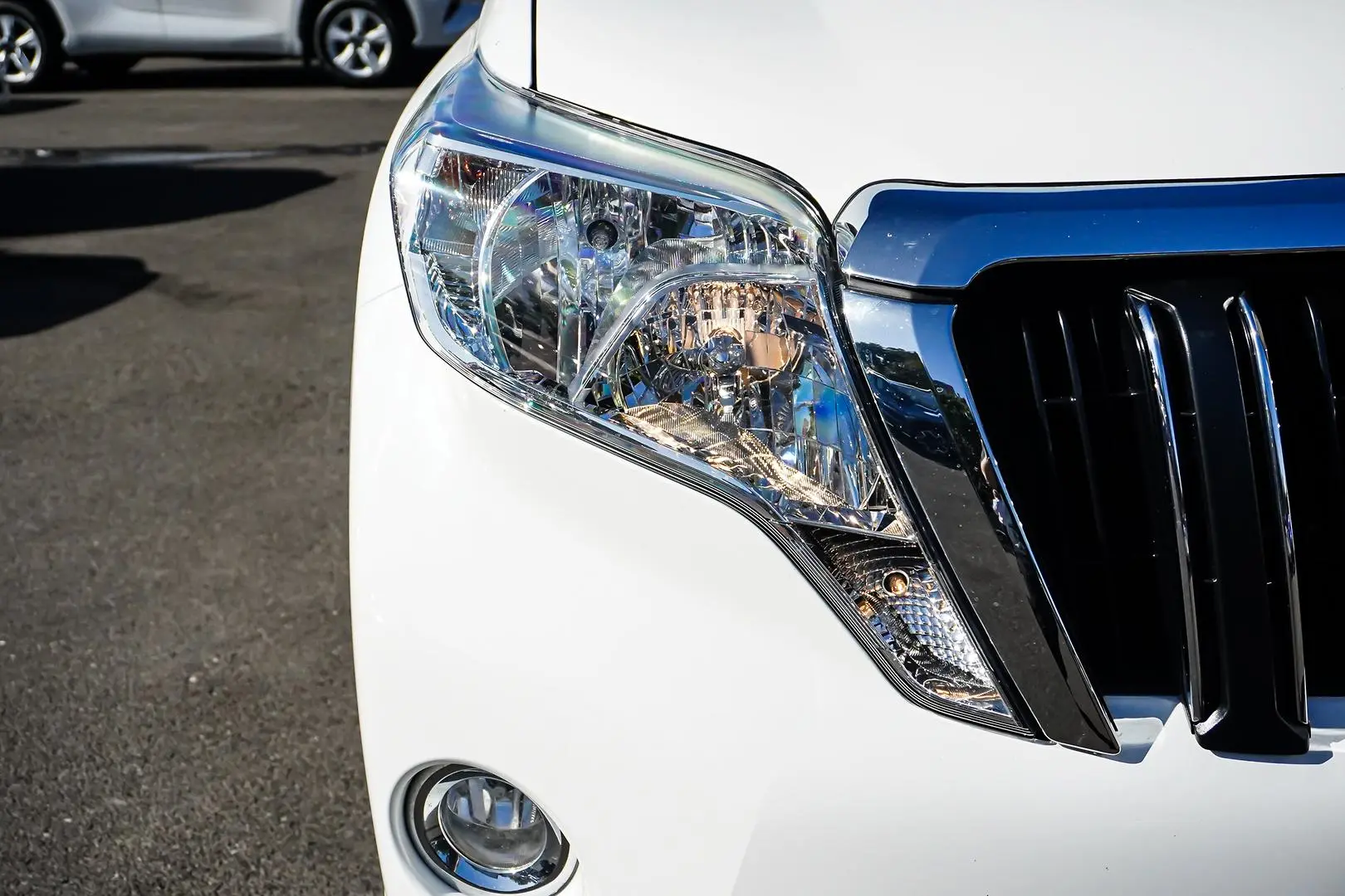 2015 Toyota Landcruiser Prado Gallery Image 12