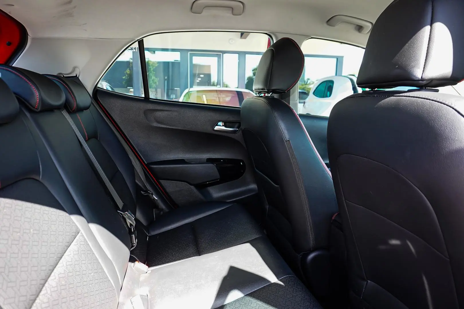 2018 Kia Picanto Gallery Image 8