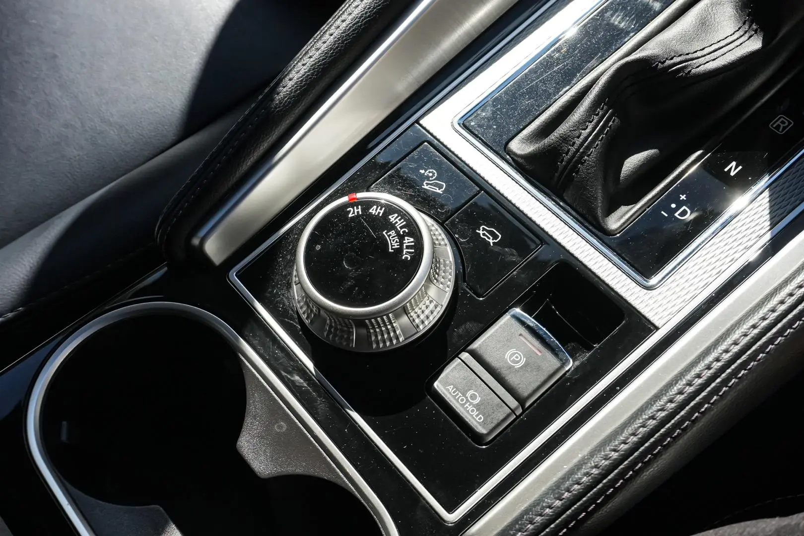 2022 Mitsubishi Pajero Sport Gallery Image 19