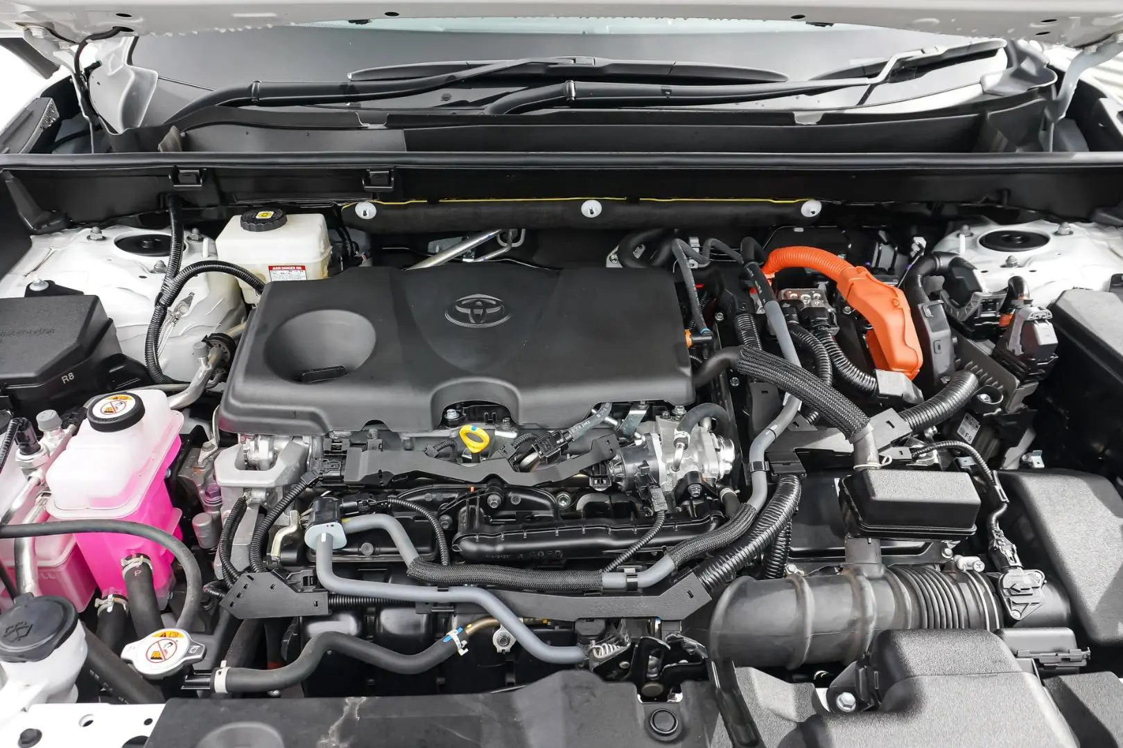 2025 Toyota RAV4 Gallery Image 26
